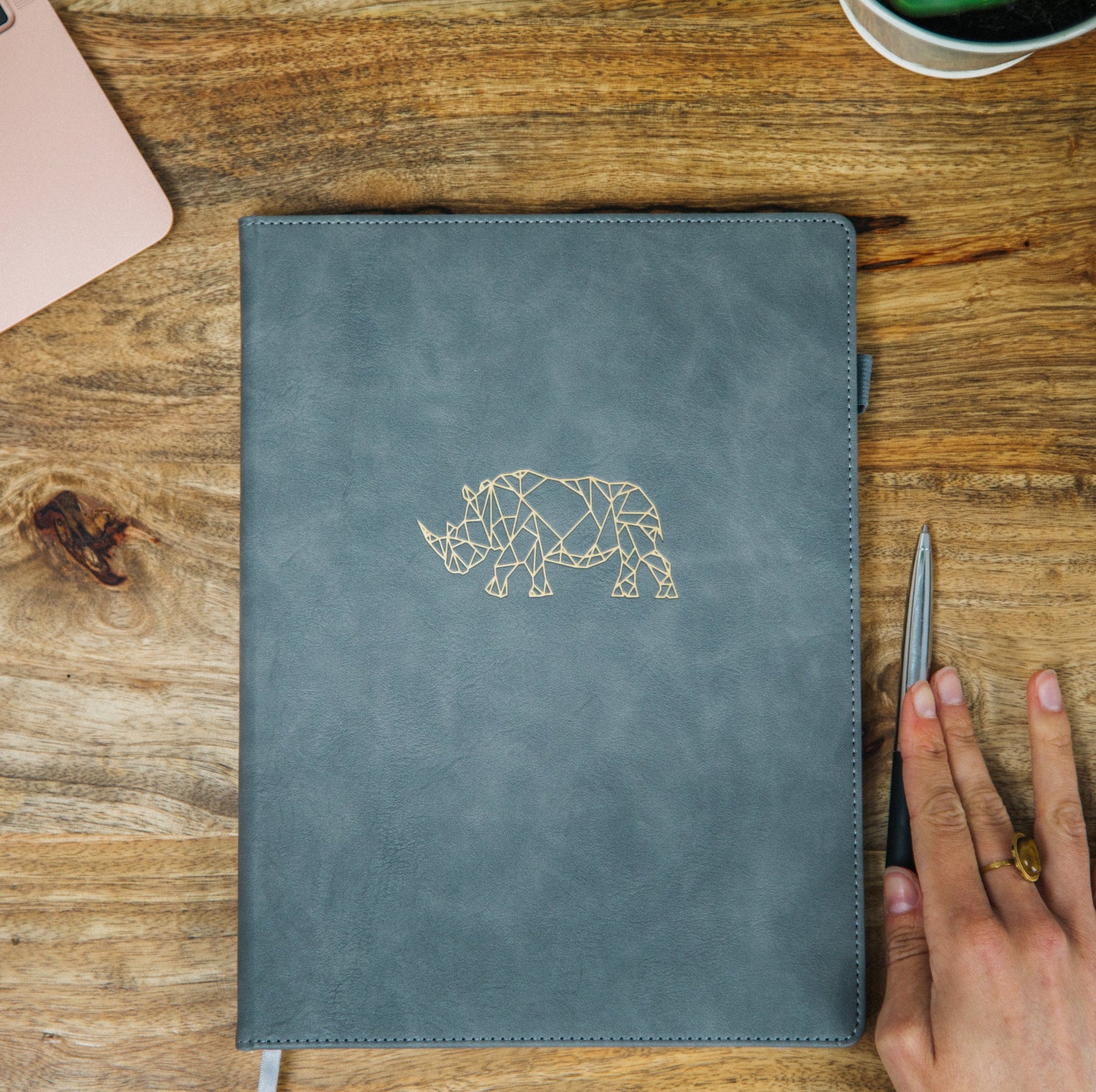 Carnet A5 Ligné Couverture Rigide - 200 Pages épaisses (120 G/m²) - Élastique De Fermeture, Poche Arrière, Porte-stylo - Cadeau élégant